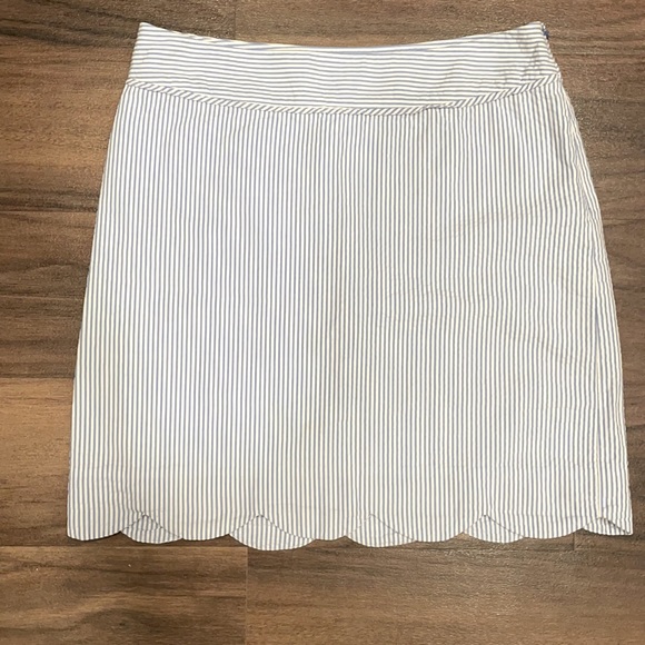 Vineyard Vines Seersucker Skirt - Picture 1 of 3
